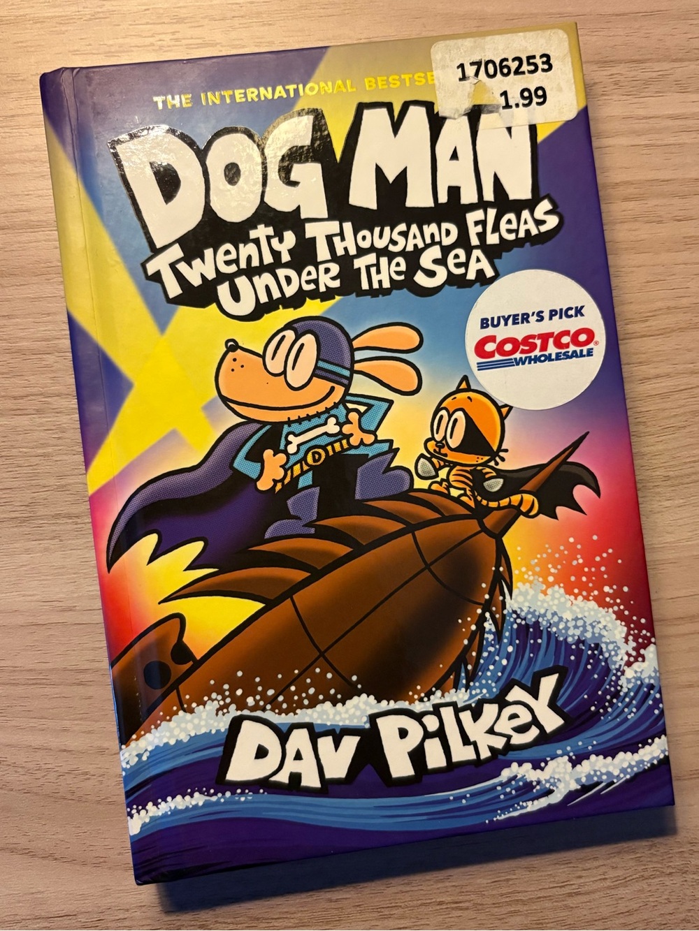 Dog Man- Twenty Thousand Fleas Under the Sea by Dav Pilkey